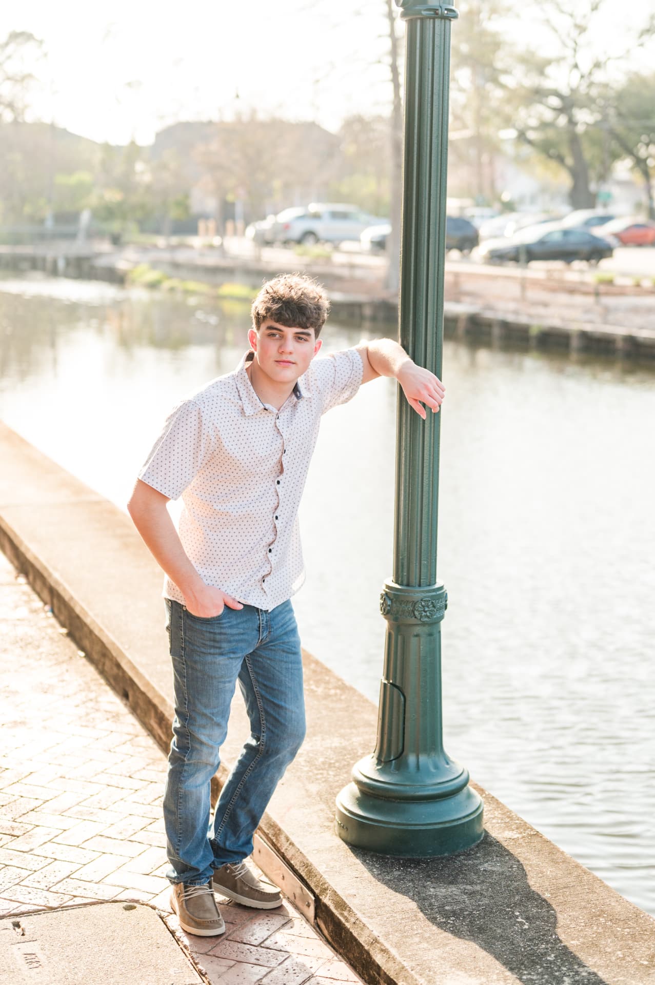 Downtown Houma senior session sample 7